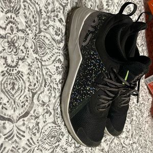 Nike Women’s Air Bella TR3 Amp 8.5